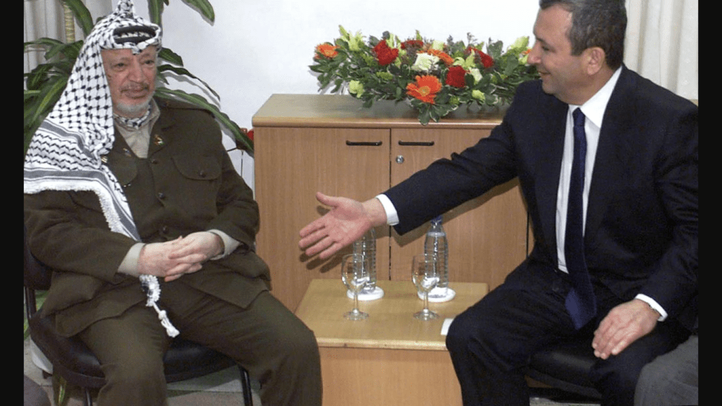 Ehud Barak and Yasser Arafat at the Camp David Talks in 2000 (GettyImages/Forward.com)