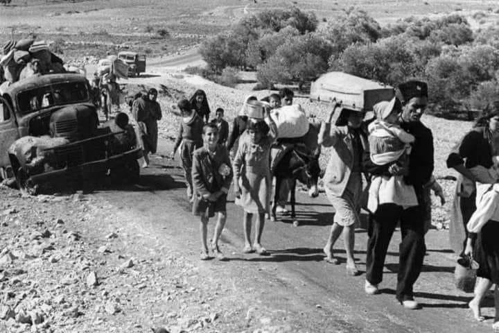 Palestinians fleeing war (Source: Haaretz.com)